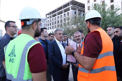 Vali/Büyükşehir Belediye Başkan V. Tuncay Akkoyun Kızıltepe İlçesini Ziyaret Etti