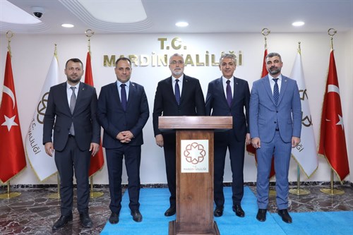 Çalışma ve Sosyal Güvenlik Bakanı Prof. Dr. Vedat Işıkhan,  Mardin Valiliği’ni Ziyaret Etti 